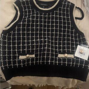 Ellen Tracy Black and White Checkered Knit Vest